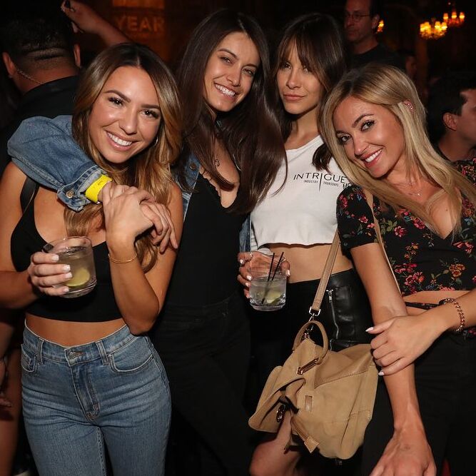 PRAGUE PARTY ANIMAL<BR> PUB CRAWL (public)